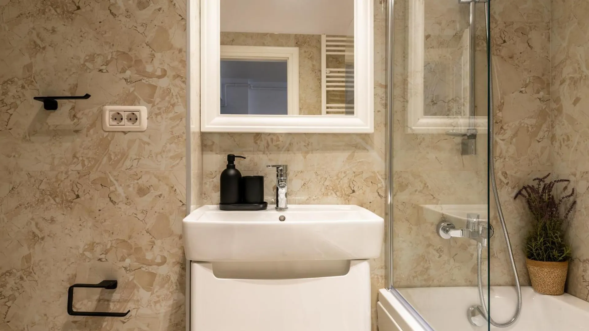 Central Residence Apartment 212, B4 Bükreş Romanya