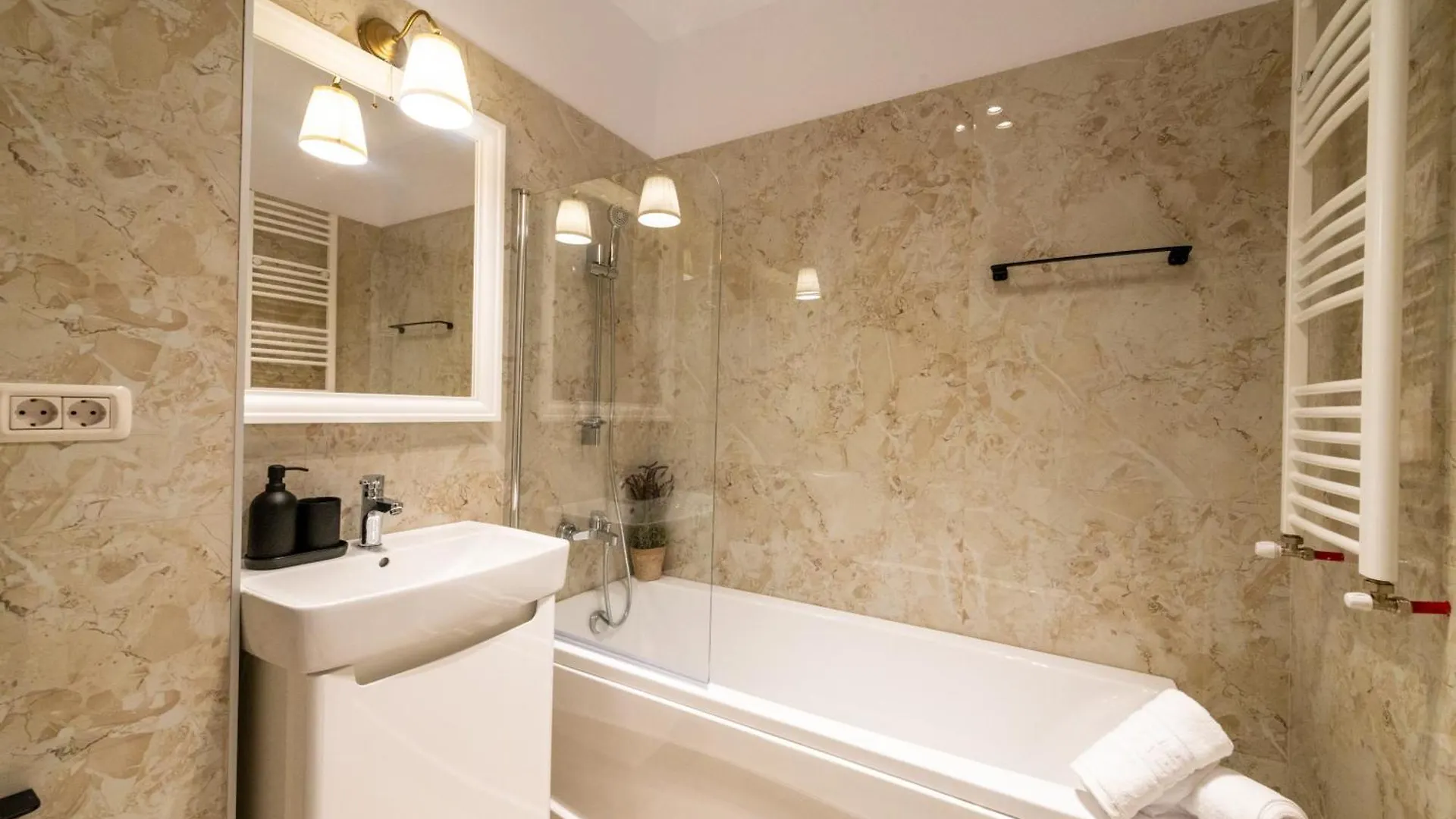 Central Residence Apartment 212, B4 Bükreş Romanya